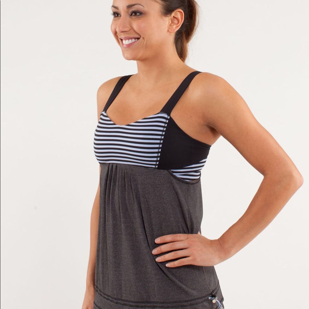 Lululemon Athletica "Back on Track" tank top, sz 6